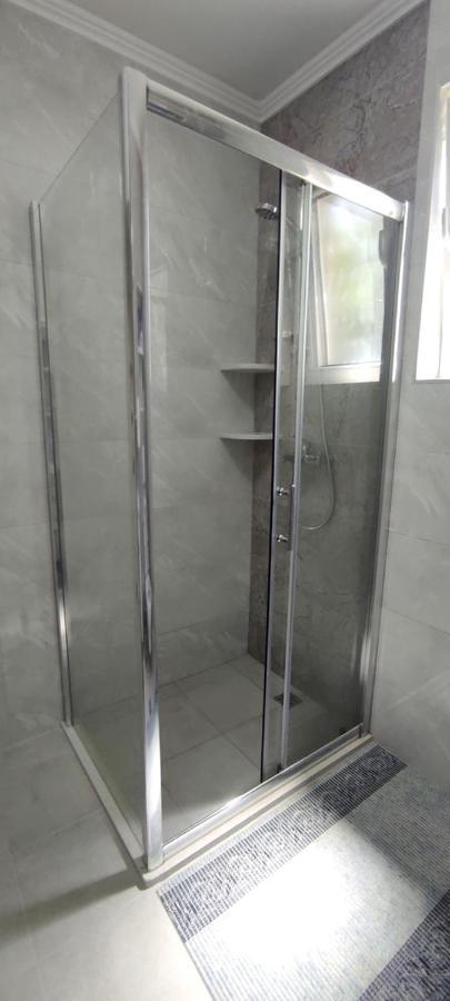 One Bedroom Apartment Gogo With Private Parking Неум Экстерьер фото